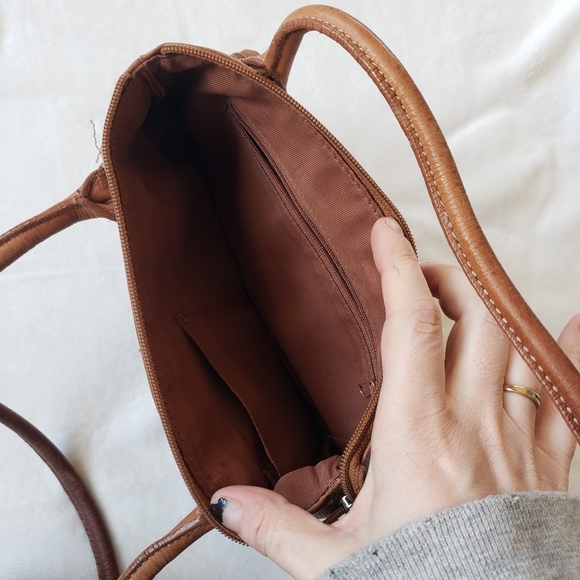Fossil Leather Shoulder Bag - Picture 5 of 10